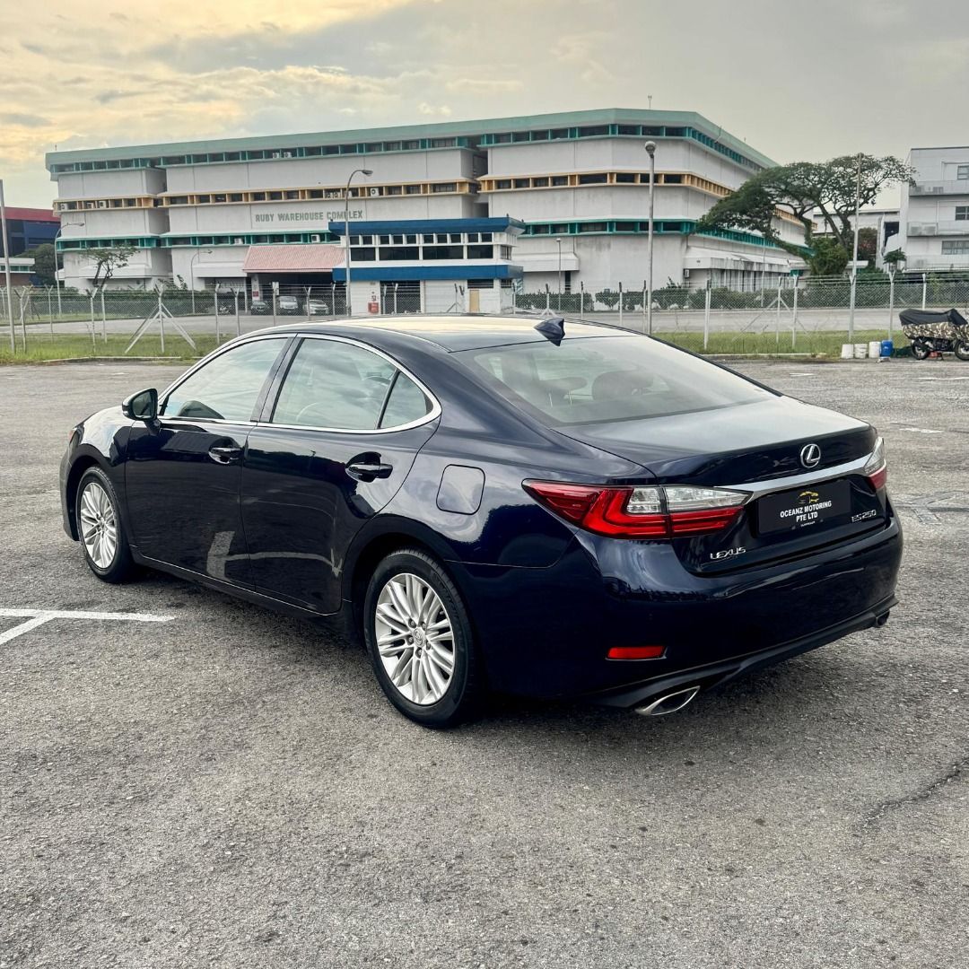 Lexus ES250 Executive Sunroof Auto (Category: Used Cars) located in Singapore. Submitted by oceanzmotoring (Listing ID 1375192085, Image 2). Description: KENNETH 88875887 DARREN 93292211 Vehicle Features 2.5L dual VVT-I engine, 203Bhp, 8 speed automatic, ABS, airbags, cruise/traction control, keyless entry/start/stop, auto LED headlights/rain sensor Accessories Factory fitted audio system w/ Bluetooth, electric memory ventilated seats, reverse ca