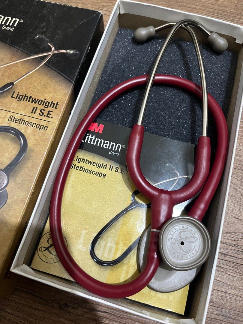 Littmann II SE (Category: Medical Supplies & Tools) located in Mandaluyong City. Submitted by irispink (Listing ID 1375261135, Image 2). Description: like new, RFS declutterring slightly nego .