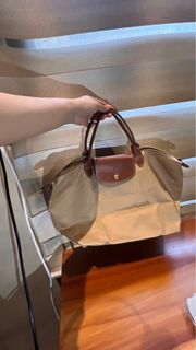 (Category: ) located in . Submitted by Shopwithme (Listing ID 1375146307, Image 1). Description: .