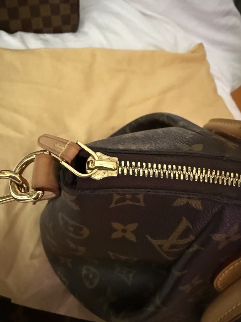 LV Turenne MM (Category: Luxury Bags & Wallets) located in Quezon City. Submitted by egvy1014 (Listing ID 1375123927, Image 3). Description: LV Turenne MM Rank: 8.9 / 10 Replaced with better monogram strap (original) Vachetta is still in light color. Just very few light marks. No stains inside. RFS: upgrading PASS SA RESELLER!.