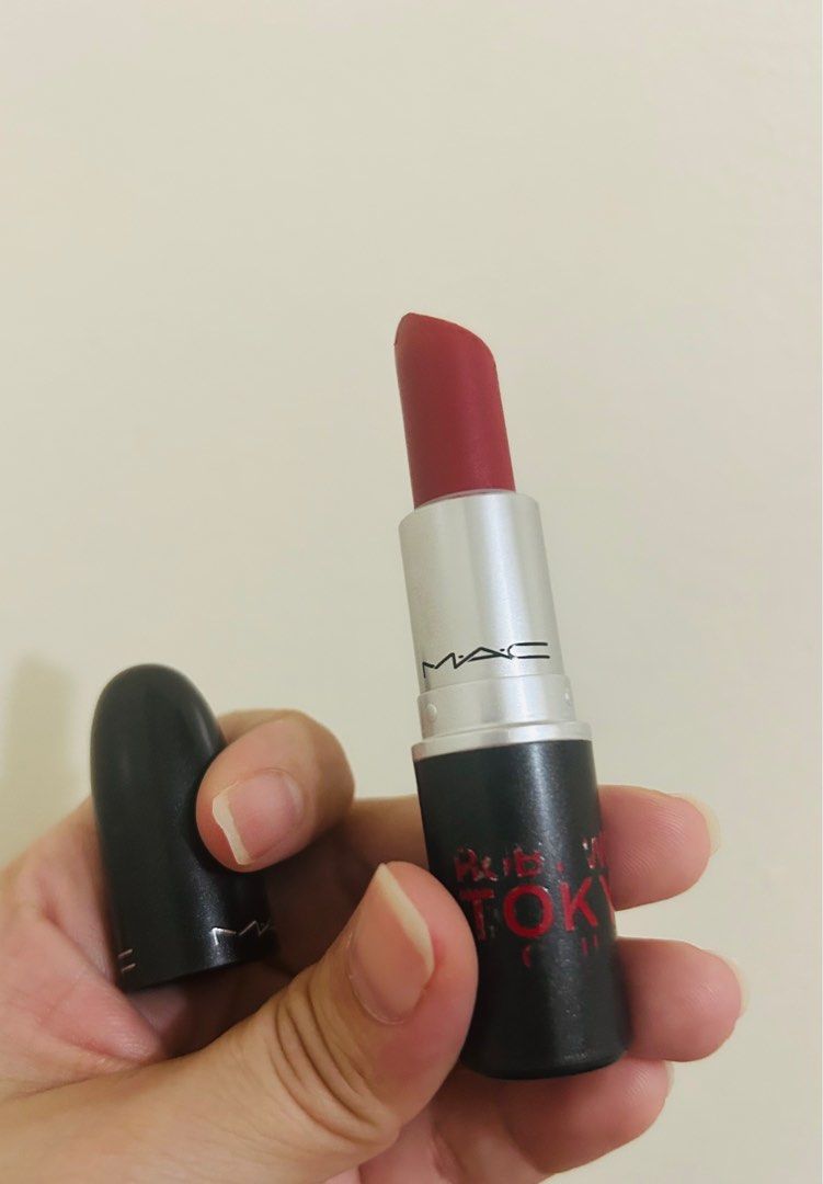 Mac Ruby Woo Tokyo (Category: Makeup) located in Pasig City. Submitted by royalmoon_6ff3e1 (Listing ID 1375188324, Image 1). Description: Authentic Mac Ruby woo Tokyo Japan bought 80% remaining.