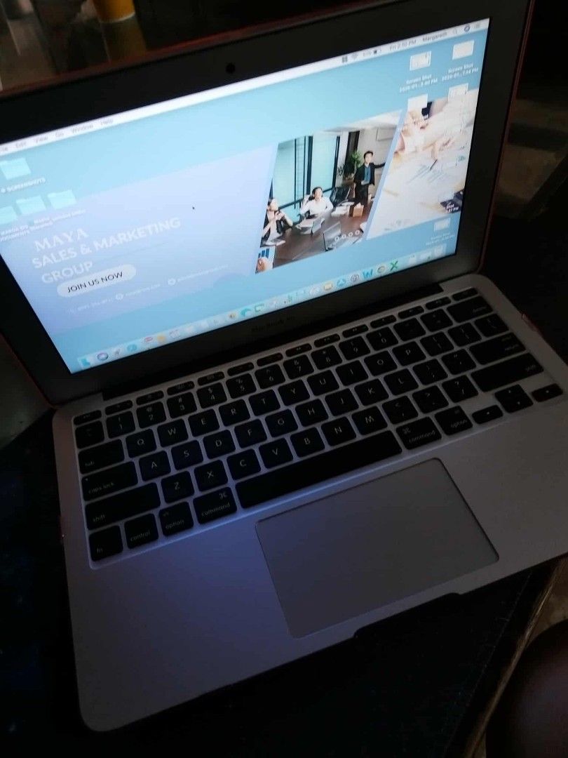 Macbook Air 11 inches 2015 (Category: Laptops & Notebooks) located in Marikina City. Submitted by declutteringmomma2022 (Listing ID 1375115152, Image 2). Description: Gently used Used as back up laptop Lady owned NEGOTIABLE for sure buyers *Charger is not original na Location Marikina Meet up marikina only.