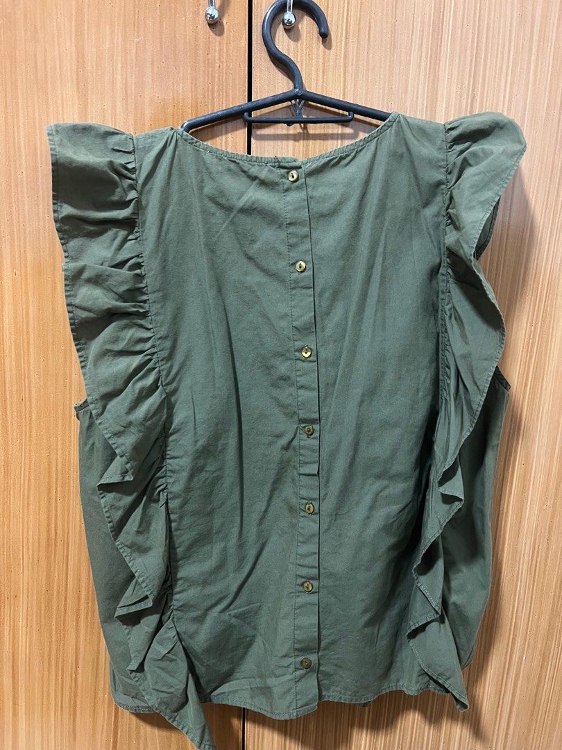 Mango Embroidered Ruffled Top (Category: Blouses) located in Baguio. Submitted by xentrep (Listing ID 1375233555, Image 3). Description: Authentic No issues Used 2-3x only Size M but would fit S nicely too SF to be shouldered by the buyer ₱80 .