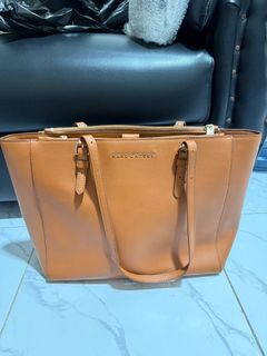 (Kategori: ) berada di . Dikirim oleh irenethere (ID iklan 1375267667, Gambar 1). Deskripsi: .