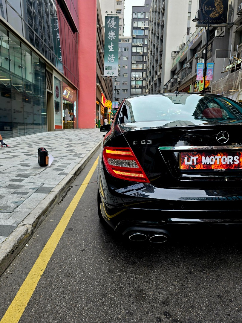 Mercedes-Benz C63 AMG Sedan (A)62863125721089113