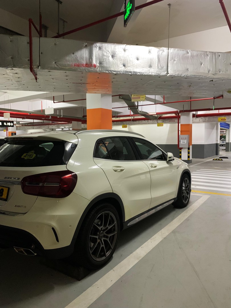 Mercedes-Benz GLA200 (A)62863175457409111