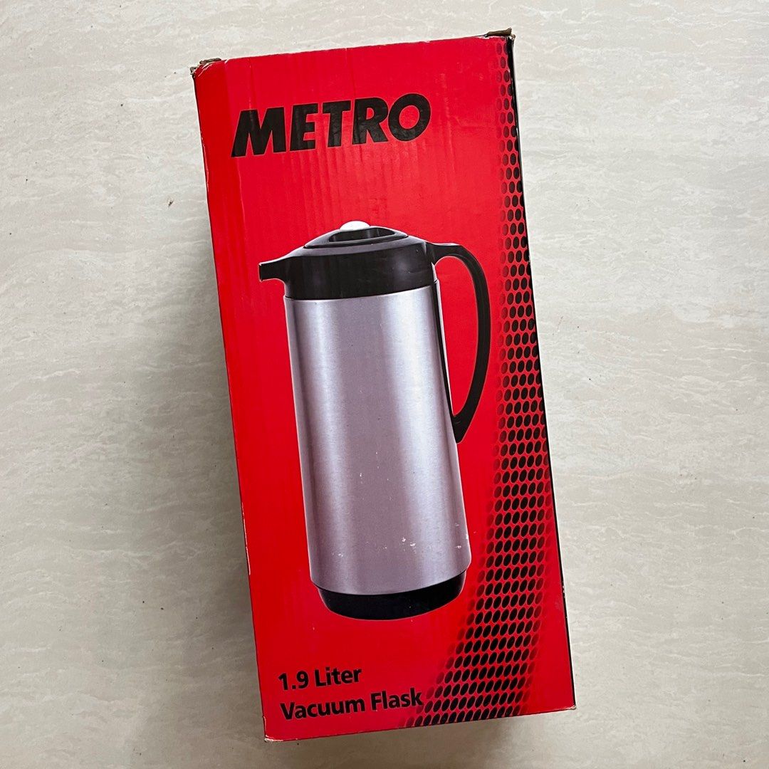 Metro Vaccum Flask (Category: Pitchers & Dispensers) located in Davao. Submitted by wonsuponatime (Listing ID 1375153291, Image 1). Description: Decluttering! mod: LBC, J&T.