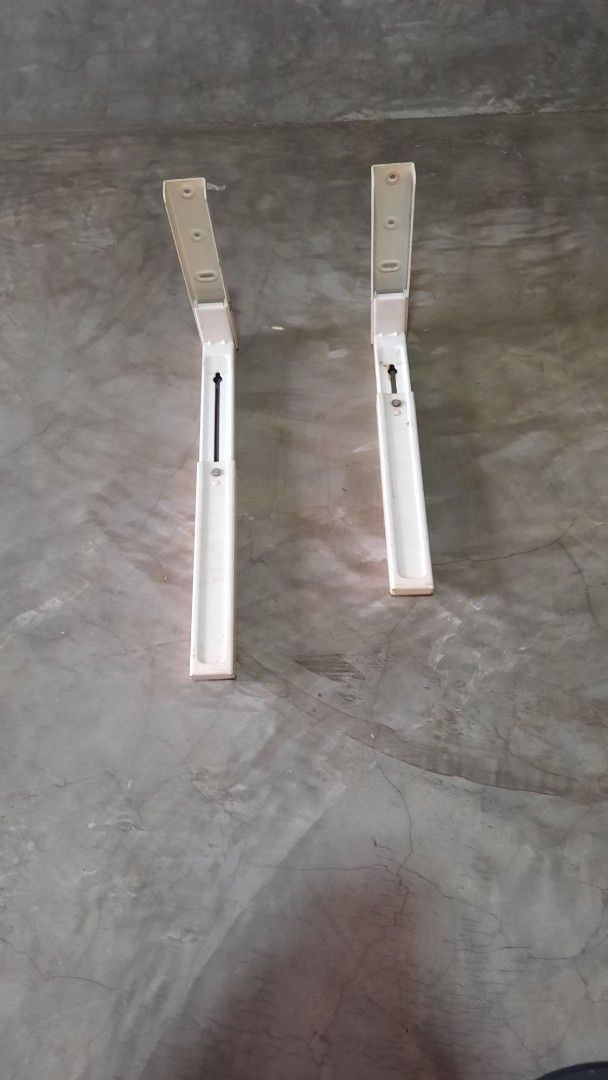 Microwave Bracket (extendable) (Category: Bathroom & Kitchen Fixtures) located in Singapore. Submitted by mofabimora (Listing ID 1375185685, Image 1). Description: A pair of Microwave Bracket which extend out to 46cm..