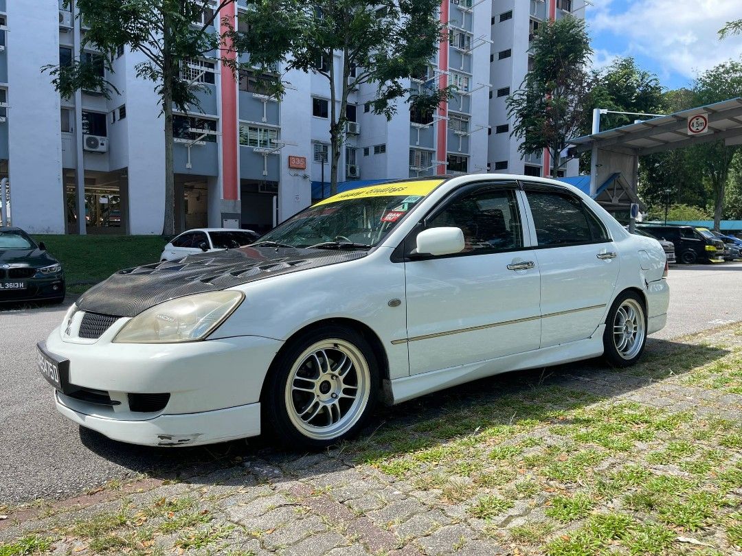 Mitsubishi Lancer 1.6 GLX (A)62872684465538111