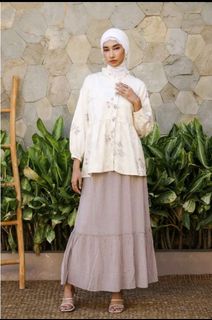 (Kategori: ) berada di . Dikirim oleh preloved.harvely (ID iklan 1375271757, Gambar 1). Deskripsi: .