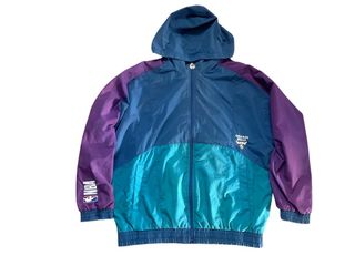 (Category: ) located in . Submitted by kay_thrift (Listing ID 1375145495, Image 1). Description: .