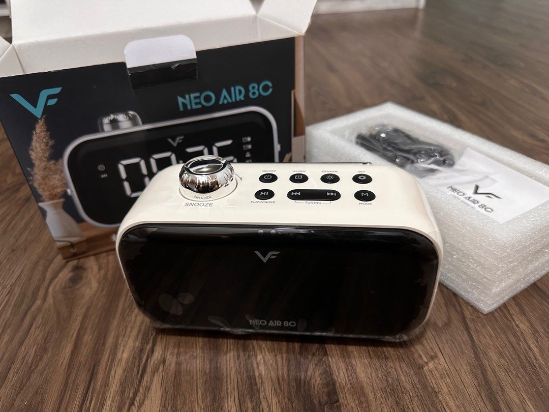 NEO air 8C (Category: Office & Business Technology) located in Singapore. Submitted by jessi_7788 (Listing ID 1375104540, Image 2). Description: Only open the box to check the condition! Selling it as I’m relocating.