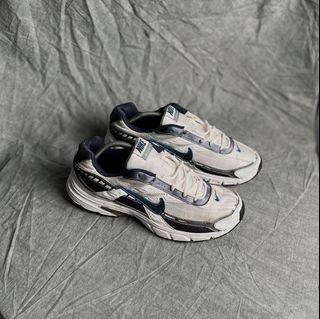 (Kategori: ) berada di . Dikirim oleh setilsneaker2023 (ID iklan 1375084382, Gambar 1). Deskripsi: .
