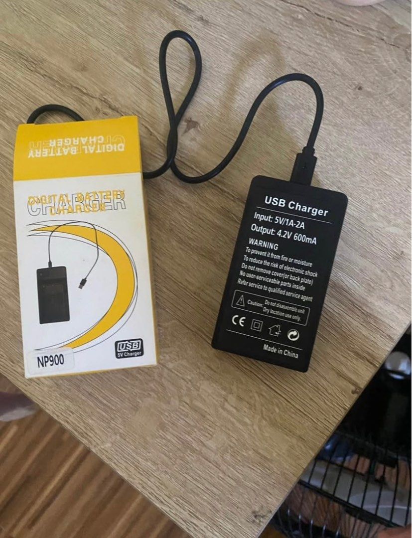 Olympus Digital camera battery charger digi cam (Category: Chargers & Cables) located in Manila. Submitted by _shuax (Listing ID 1375244055, Image 1). Description: bnew, used once only for testing 📍sampaloc mnl.