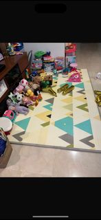(Category: ) located in . Submitted by buypreloveditemsinsg (Listing ID 1375173792, Image 1). Description: .