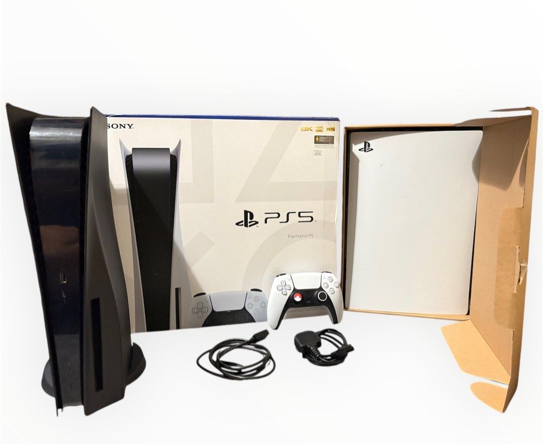 Ps5 disc edition (Category: PlayStation) located in Kuala Lumpur. Submitted by fiyyy19 (Listing ID 1375262245, Image 1). Description: Ps5 fat disc edition 825gb Controller & black cover plate Come with box Can nego .