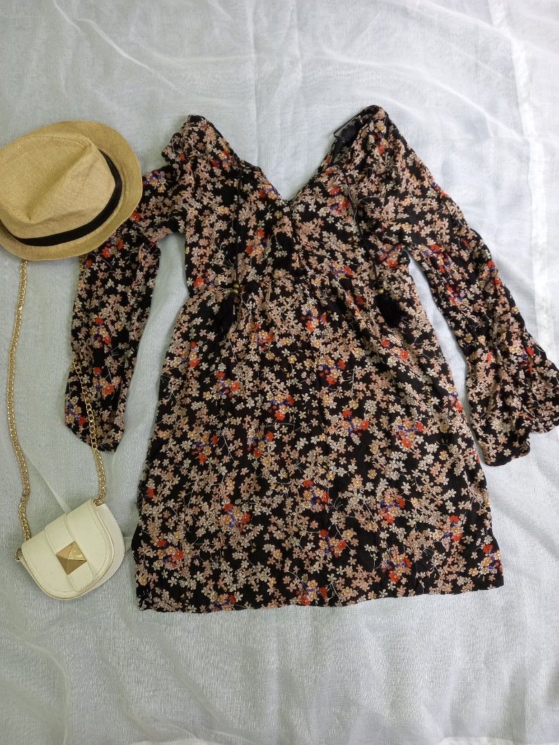 Rompers and Dress (Mango, promod, etc) (Category: Rompers) located in Quezon City. Submitted by one.thin9.less (Listing ID 1375137089, Image 2). Description: 250 each batasan hills qc lalamove delivery pick up is ok takeall with discount.