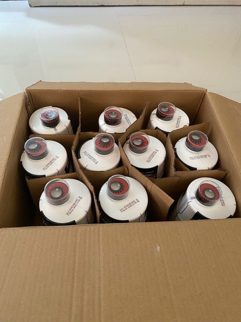 RS8 SCOOTER OIL SYBNTHETIC PERFORMANCE 10w~40 (Category: Maintenance Fluids and Filters) located in Taguig. Submitted by declutterme12 (Listing ID 1375237635, Image 2). Description: For sale: RS8 SCOOTER OIL SYTHETIC PERFORMANCE 10w-40 🗨️Friction less 🗨️Temperature CONTROL: LESS init sa makina 🗨️Smooth ENGINE ACTION 🗨️Long ride FORMULA OR CITY riding 🗨️ Highest VISCOSITY up to 165'C Mura php240 for 1liter kesa sa motor shop 300+ Pm lang.