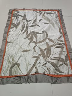 (Kategori: ) berada di . Dikirim oleh zecondid_thrifting (ID iklan 1375257809, Gambar 1). Deskripsi: .