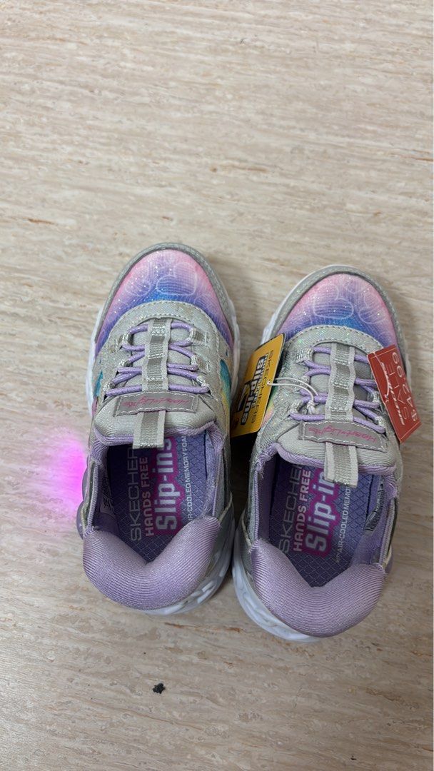 Skechers Shoes (Category: Babies & Kids Fashion) located in Singapore. Submitted by tapo_man (Listing ID 1375140073, Image 2). Description: Brand new original Skechers hands free slip ins, heart lights .