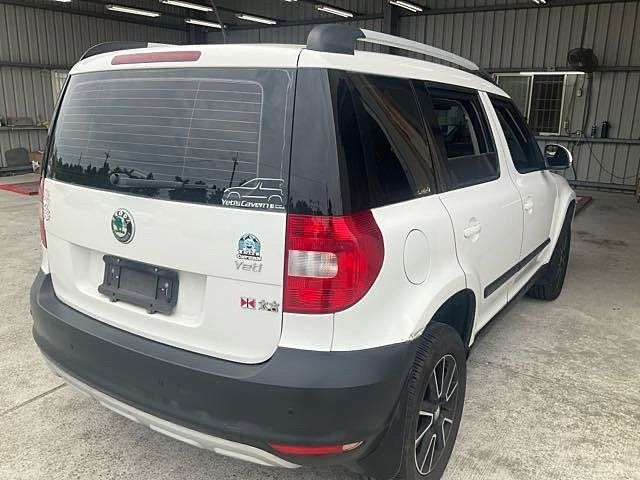 由 vivian19932004 (刊登 ID 1375158285，圖片 2) 提交，位於 新北市 (New Taipei) 的 SKODA YETI 2012款 白色 (類別：汽車出售)，說明：💥認證中古車 歡迎你來帶回家💥 💥車輛應有盡有 趕緊來搶便宜💥 ⚠️車商賣車 同行勿擾⚠️ 🔹廠牌型號: SKODA YETI 2012款 白色 🔹行駛里程: 13萬 🔹引擎燃料: 汽油 🔹排氣量: 1.2L 🔹變速系統: 手自排 🔹驅動系統: 2WD 🔹車門: 5門5座 💎五大保證💎 💯里程保證 💯無營業車 💯無泡水車 💯無重大事故 💯車身引擎號碼無非法變造 💯非計程車 💎 安心保障💎 ✅ 第三方認證 & 專業鑑定 ✅ 無泡水、無重大事故、無營業車 ✅ 里程保證，原鈑件可認證 ✅ 車況透明，不符認證表全額退費 ◎歡迎私訊預約賞車◎ ⭐️謝絕車商 ⭐️周一至周日 早上10點到晚上18點 ⭐️不限地區，專人一對一服務 ⭐️賞車前請提前一個小時預約 ⭐️提