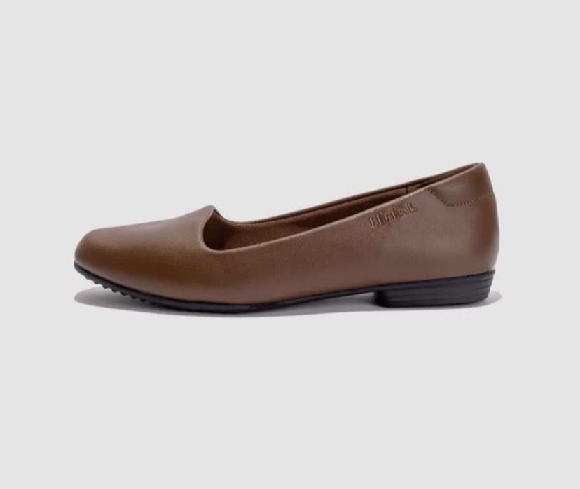 Sophea Basic Ijmal (Category: Flats) located in Puchong. Submitted by cataleyaa007 (Listing ID 1375192644, Image 2). Description: Nak let go bcs jarang pakai. Size 39 Meet Up Puchong or BSP.