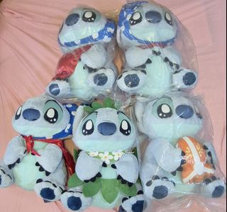 (Category: ) located in . Submitted by disney.collector (Listing ID 1375164241, Image 1). Description: .