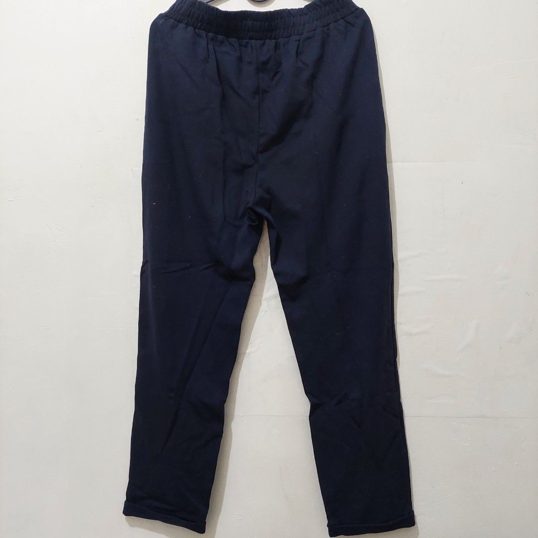 Stradivarius Navy Blue Slacks Pants (Category: Other Bottoms) located in Caloocan City. Submitted by mebs_collection (Listing ID 1375164934, Image 3). Description: Details: - waist size: 24-32 - Length size: 35.5 inches - Stretchable - has side pockets.