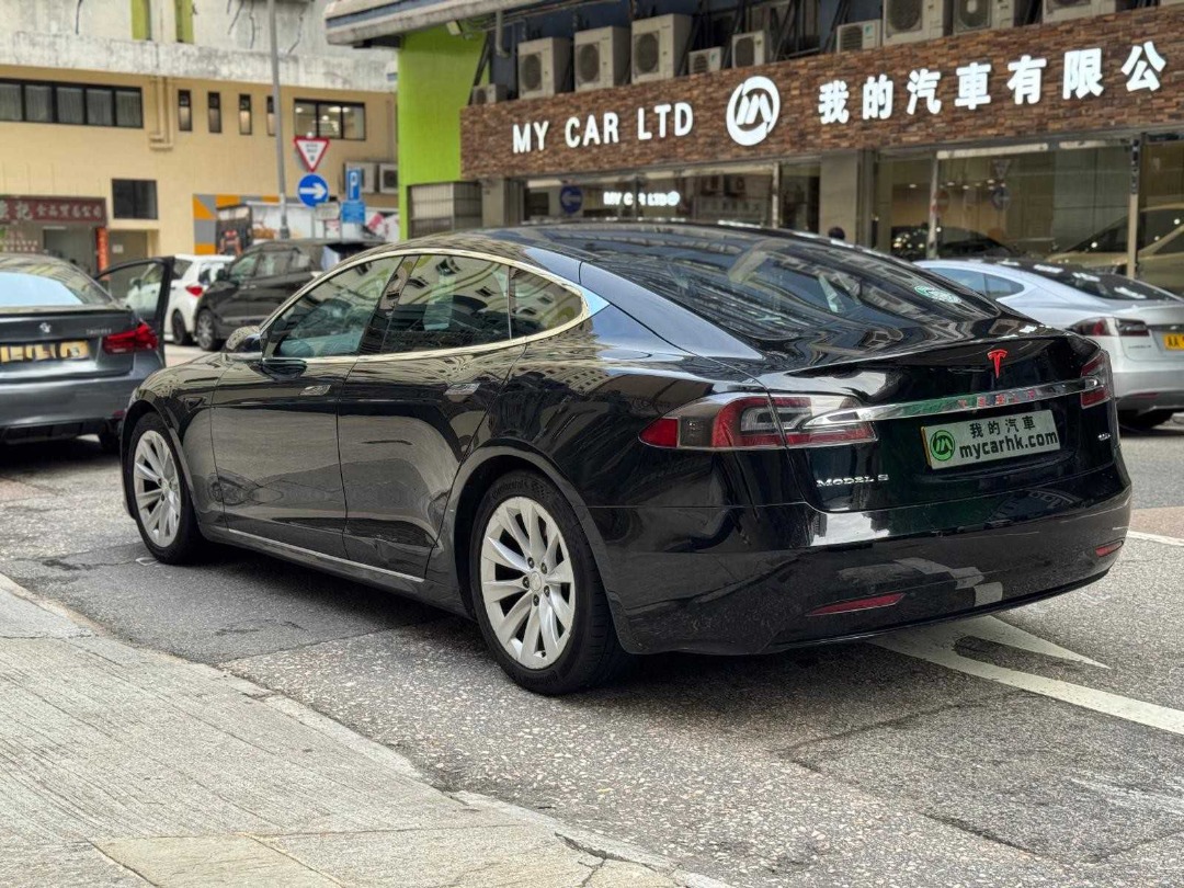 Tesla  MODEL S 75D Auto62863126289666112