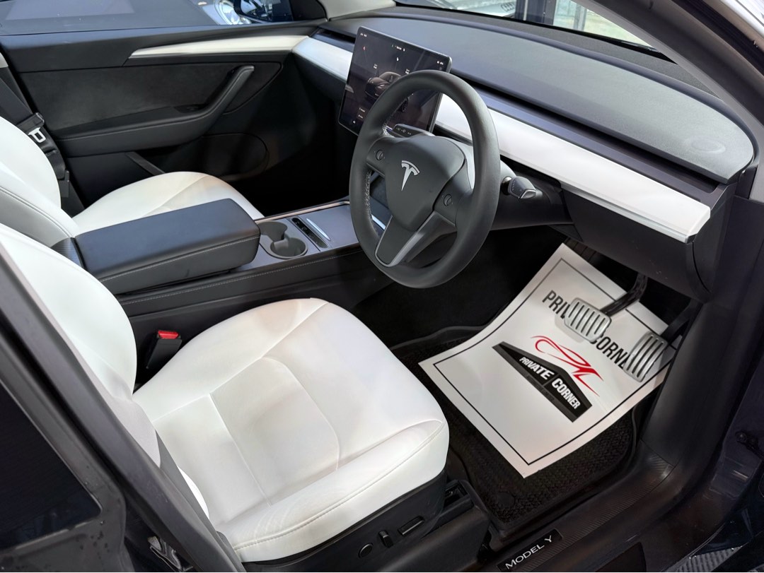Tesla Model Y Performance Auto62863132615811114