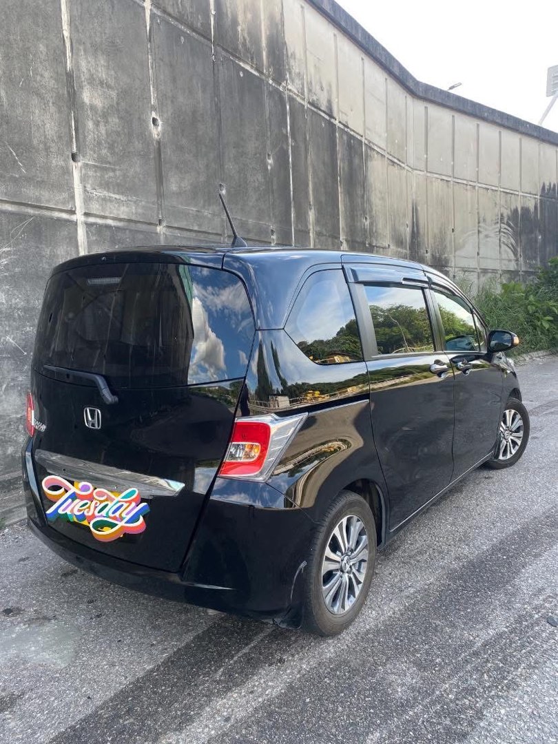 Toyota Freed  1.5 Auto62863125894147113