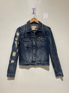(Category: ) located in . Submitted by madwears (Listing ID 1375270256, Image 1). Description: .
