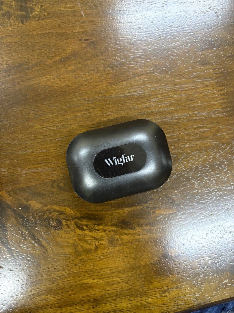 Wigfar (Category: Earphones) located in Kuala Lumpur. Submitted by azimzikri (Listing ID 1375154302, Image 3). Description: Like new Suitable for running Sounds superb US brand.