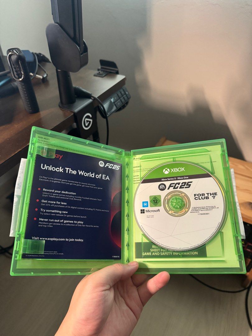 XBOX SERIES X / XBOX ONE - EA FC 2562853058312322112