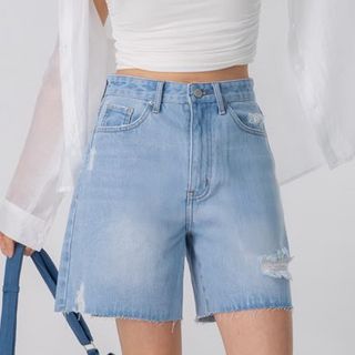 (Category: ) located in . Submitted by rainycloset (Listing ID 1374841025, Image 1). Description: .