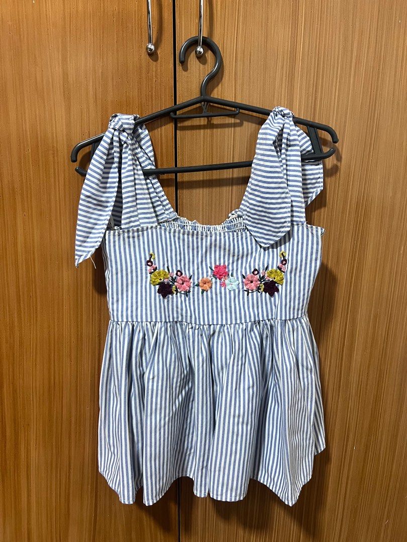 Zara Striped Embroidered Top (Category: Blouses) located in Baguio. Submitted by xentrep (Listing ID 1375233974, Image 1). Description: Authentic No issues Used 2-3x only Size M but fits more like an S Straps can be adjusted SF to be shouldered by the buyer ₱80 .