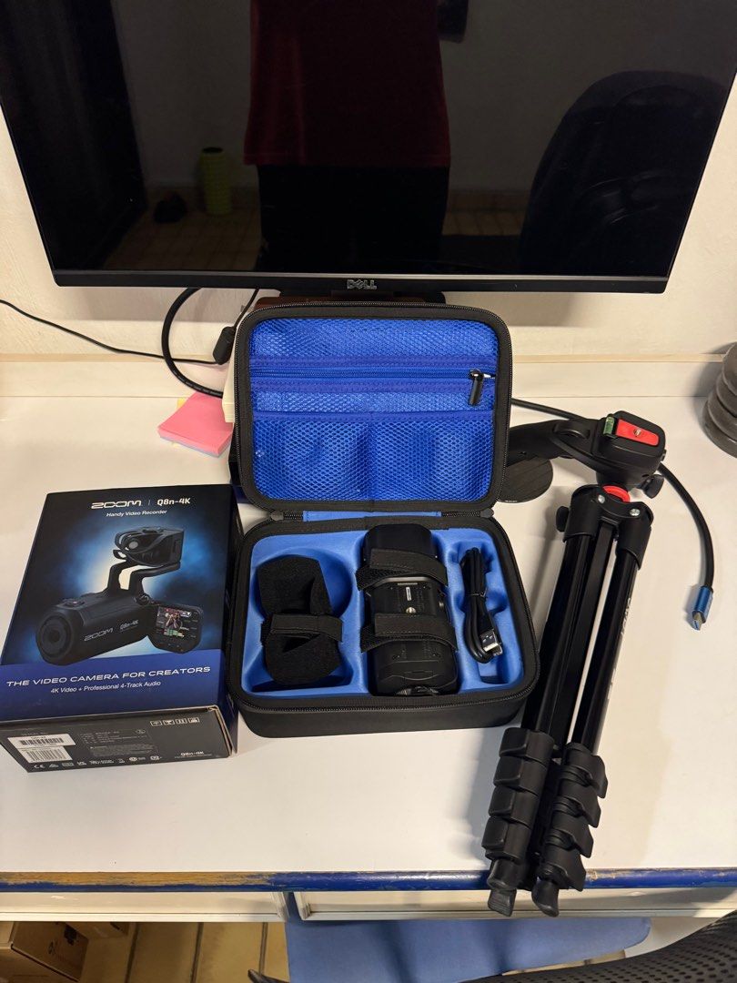 Zoom Q8N-4K + Case + Tripod62863111044993112