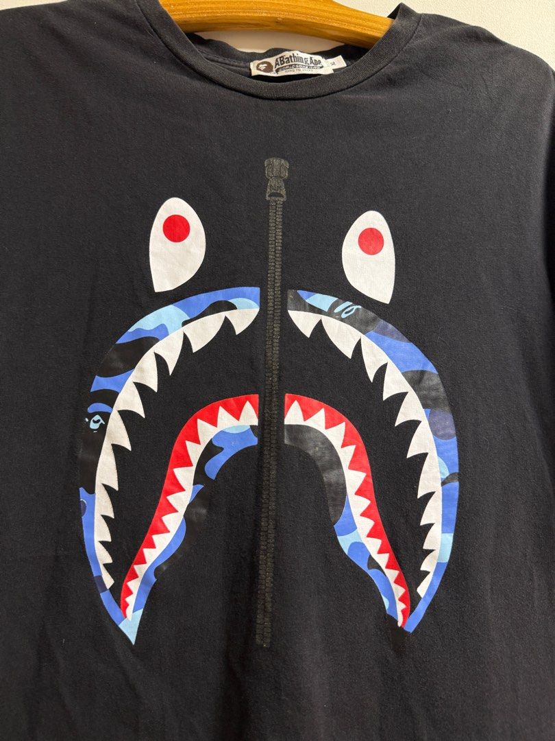 Aape 鯊魚T恤, 他的時尚, 上衣與西裝, T恤、Polo衫在旋轉拍賣