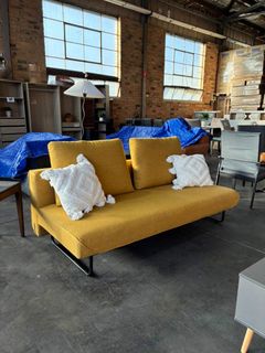 (Category: ) located in . Submitted by priceworthfurniture (Listing ID 1375460673, Image 1). Description: .