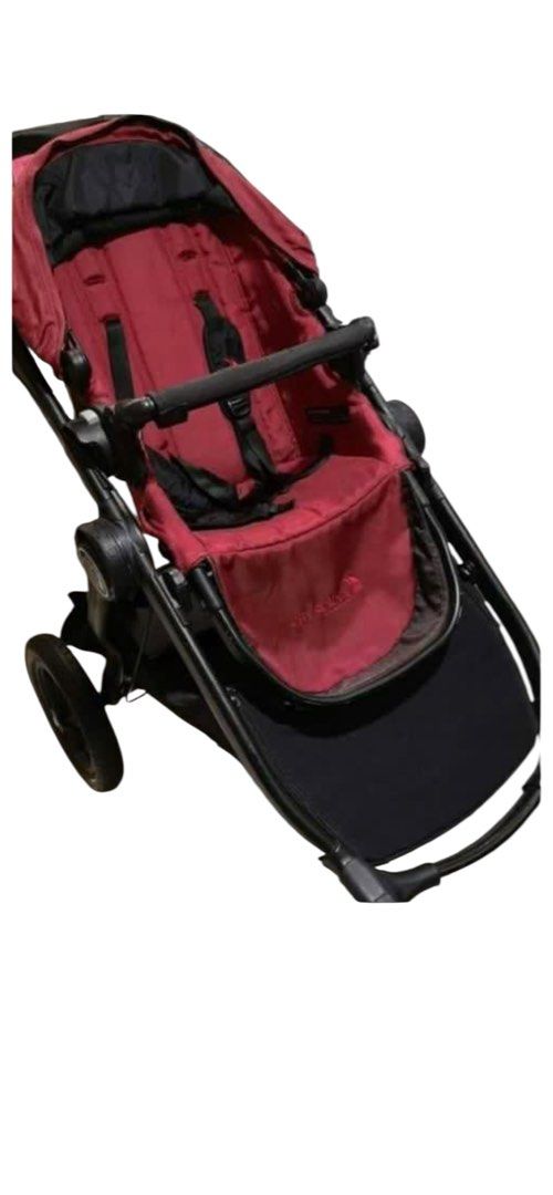 Baby jogger city select Stroller (Category: Strollers) located in Singapore. Submitted by Baby_City (Listing ID 1375394330, Image 2). Description: Baby jogger city select stroller with 1 seat unit as in the photo This stroller can be turned into double stroller by adding the 2nd seat unit or a infant capsule seat Well used in good condition .