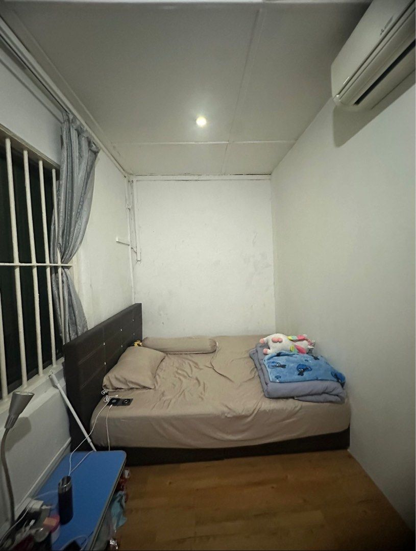 Bedroom rental63109199459715112