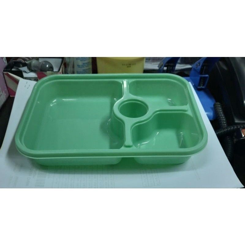 BIG BENTO BOX FOOD STORAGE (Category: Storage Boxes & Baskets) located in Taytay. Submitted by kjiandeclutters (Listing ID 1375455987, Image 2). Description: 💥💥💥refer to Mailing & Delivery info to place order👇🏻👇🏻👇🏻.