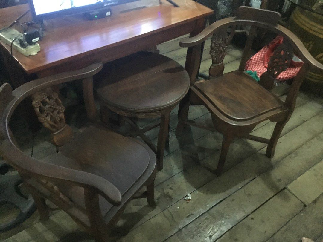 Coffee table set (Category: Tables & Sets) located in Manila. Submitted by roberto.enriquez (Listing ID 1375370052, Image 2). Description: Set.