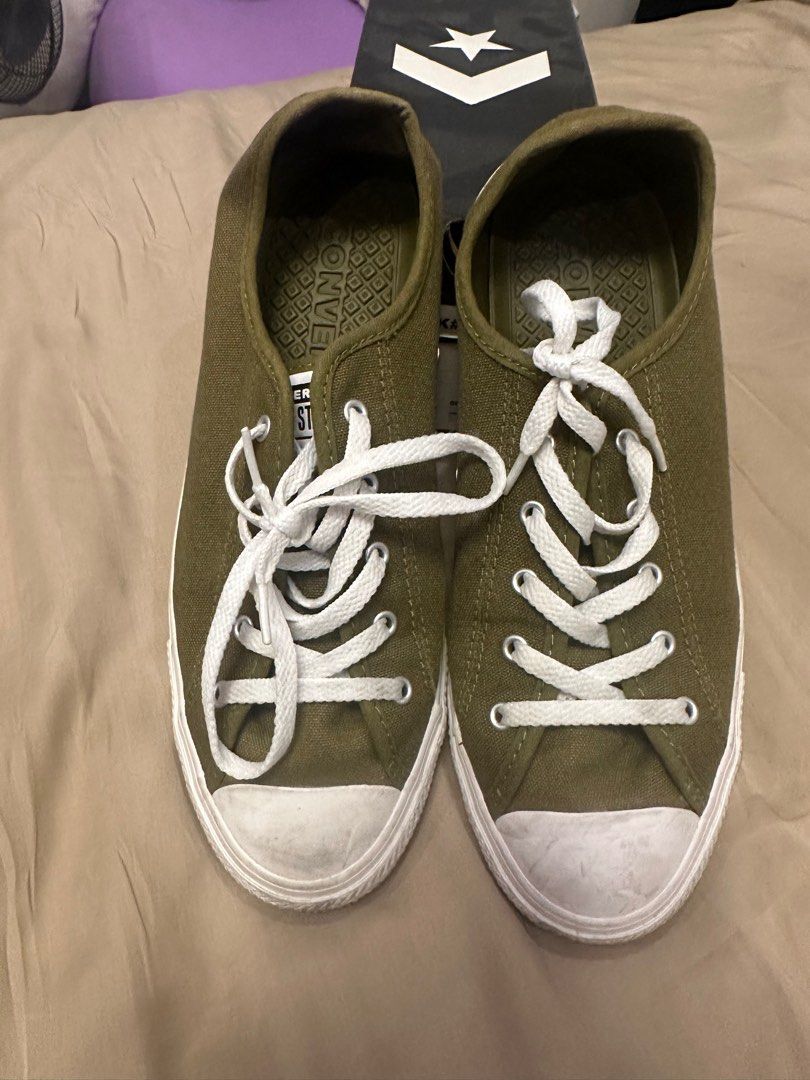 Converse Chuck Taylor All-Star (Category: Sneakers) located in Manila. Submitted by mal.eficent (Listing ID 1375403309, Image 2). Description: CONVERSE CHUCK TAYLOR ALL STAR Dainty Ox Stock 568639C Color: Dark Moss/Black/White Size: 6.5 Women US / 37.5 EU Pickup/Meetups in BGC only Buyer may arrange pickup via Lalamove PIOG *no haggling na please* .