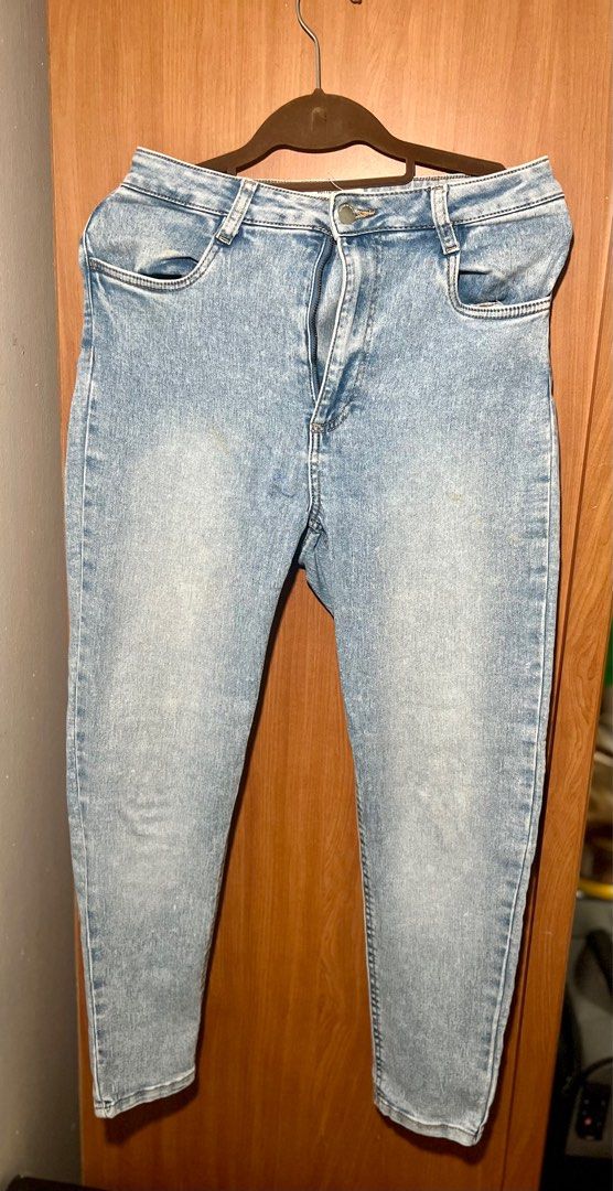 Cotton on super high waist jeans (Category: Jeans) located in Manila. Submitted by thefairybagmother.ph (Listing ID 1375407102, Image 1). Description: .