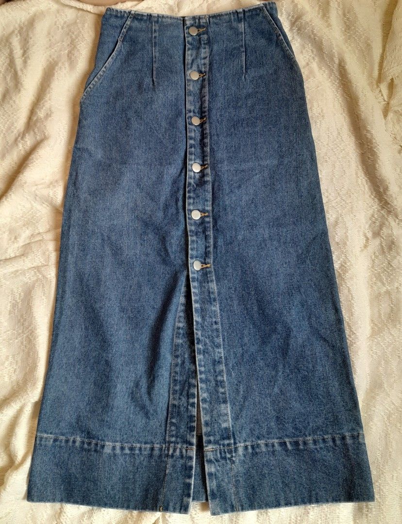 Denim Maxi Skirt (Category: Skirts) located in Cebu City. Submitted by aimfl (Listing ID 1375325233, Image 1). Description: • Dimensions: 13 x 32 inches • These are pre-loved items so please manage your expectations. • Buyer must shoulder the shipping fee. • Rfs: Decluttering Tagging: Dorothy Perkins, Mango, Zara, Uniqlo, GU. H&M, Forever 21, F21, COS, Cotton On.