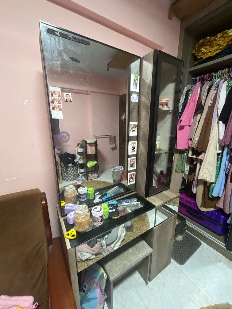 Dressing Table (Category: Shelves, Cabinets & Racks) located in Singapore. Submitted by fiqahzainalabidin (Listing ID 1375398984, Image 1). Description: I want to let go dressing table Lalamove get ur own driver to collect it tq...
