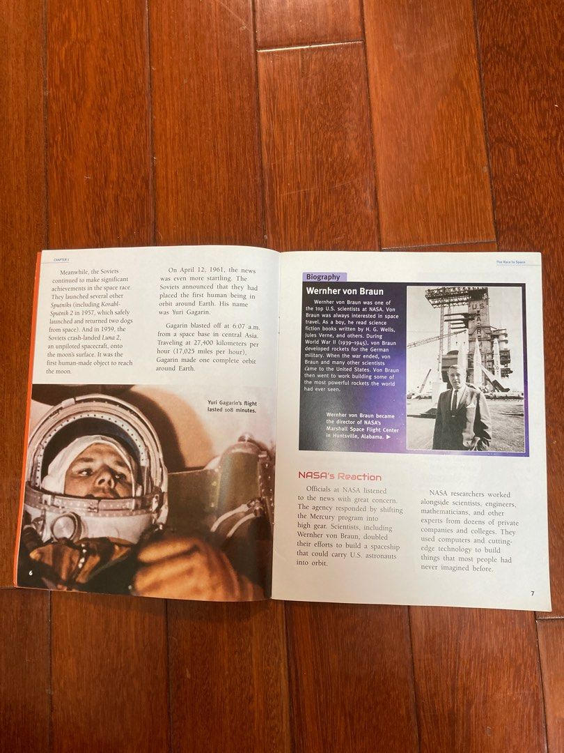 Exploring Space （分類：教科書）位於 Hong Kong。 由 blossomstarr 提交（商品編號 1375293172，圖片 2）。簡介： 新舊如圖。