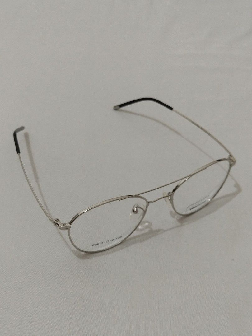 eyeglasses frame (original dickies) prescriptive (tag: metro sunnies) (Category: Sunglasses & Eyewear) located in Antipolo. Submitted by ellhss (Listing ID 1375295850, Image 3). Description: Original Dickies glasses frame -300 each -Bought from SM (see tag) -Never been used, hindi pa po napalitan yung lens since yan yung original -Slightly nego.