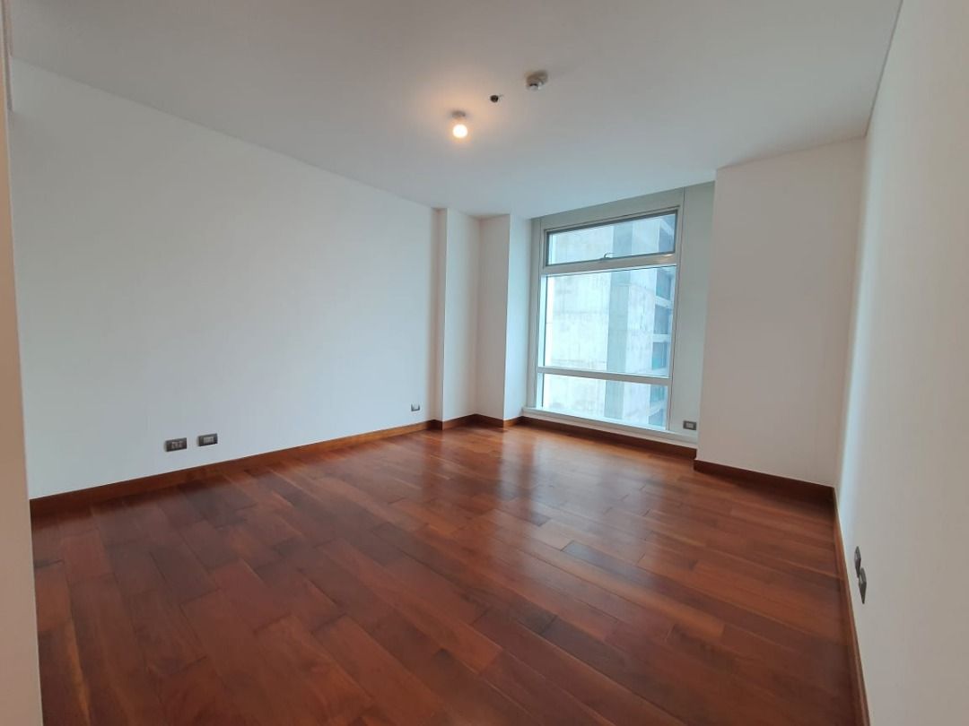 FOR SALE: TWO ROXAS TRIANGLE 3BR UNIT (Category: Apartments & Condos) located in Quezon City. Submitted by david_santos (Listing ID 1375385830, Image 2). Description: FOR SALE / FOR LEASE: TWO ROXAS TRIANGLE 3BR UNIT - 331 sqm - 3 bedrooms, + 1 maid's quarter - 4 bathrooms, + 1 maid's t&b - 2 parking slots, included to unit selling price Asking price: FOR SALE: Php 198,600,000.00 or 600k/sqm + VAT FOR LEASE: Php 425k/month - semi-furnished Php 52